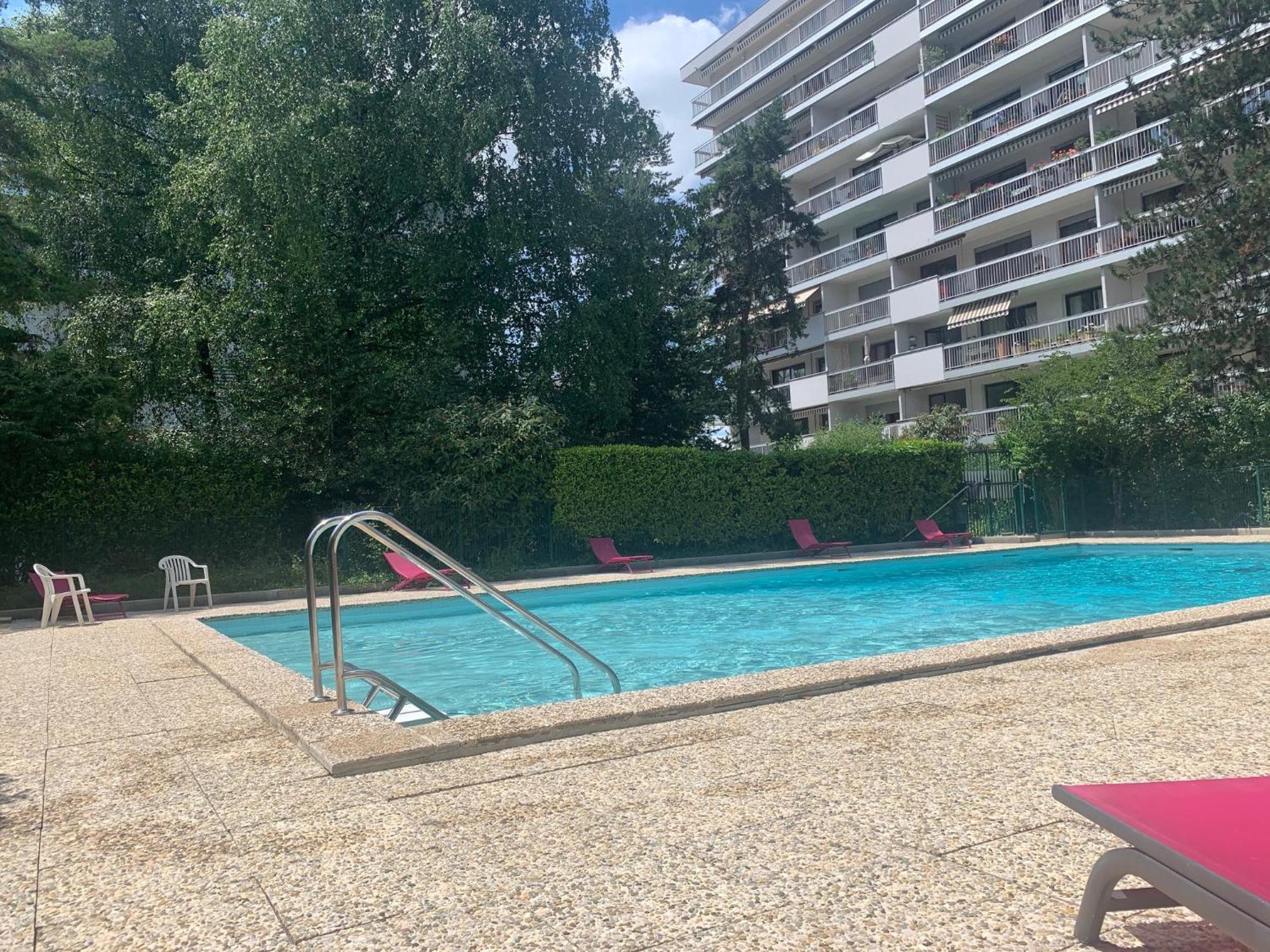 Kusmi Love Piscine Proche Du Lac Annecy Exterior foto